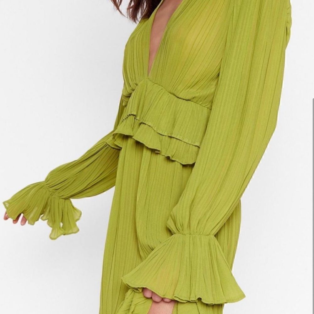 NWT Nasty Gal Green Dress - Picture 3 of 3